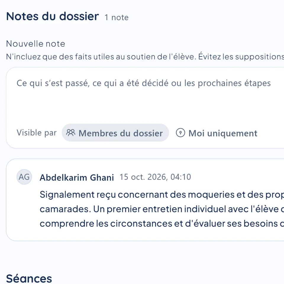 Notes du dossier dans le tableau de bord de l’établissement : nouvelle note avec choix de visibilité et note datée du membre du personnel attribué.